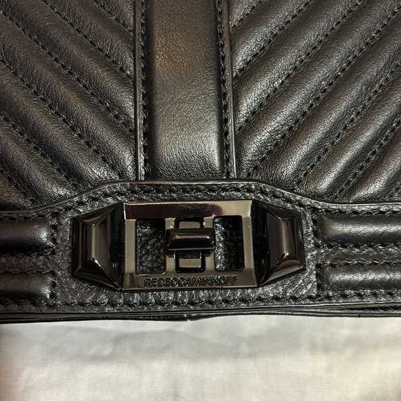 Rebecca Minkoff Small Love Chevron Quilted crossbody - Picture 12 of 13